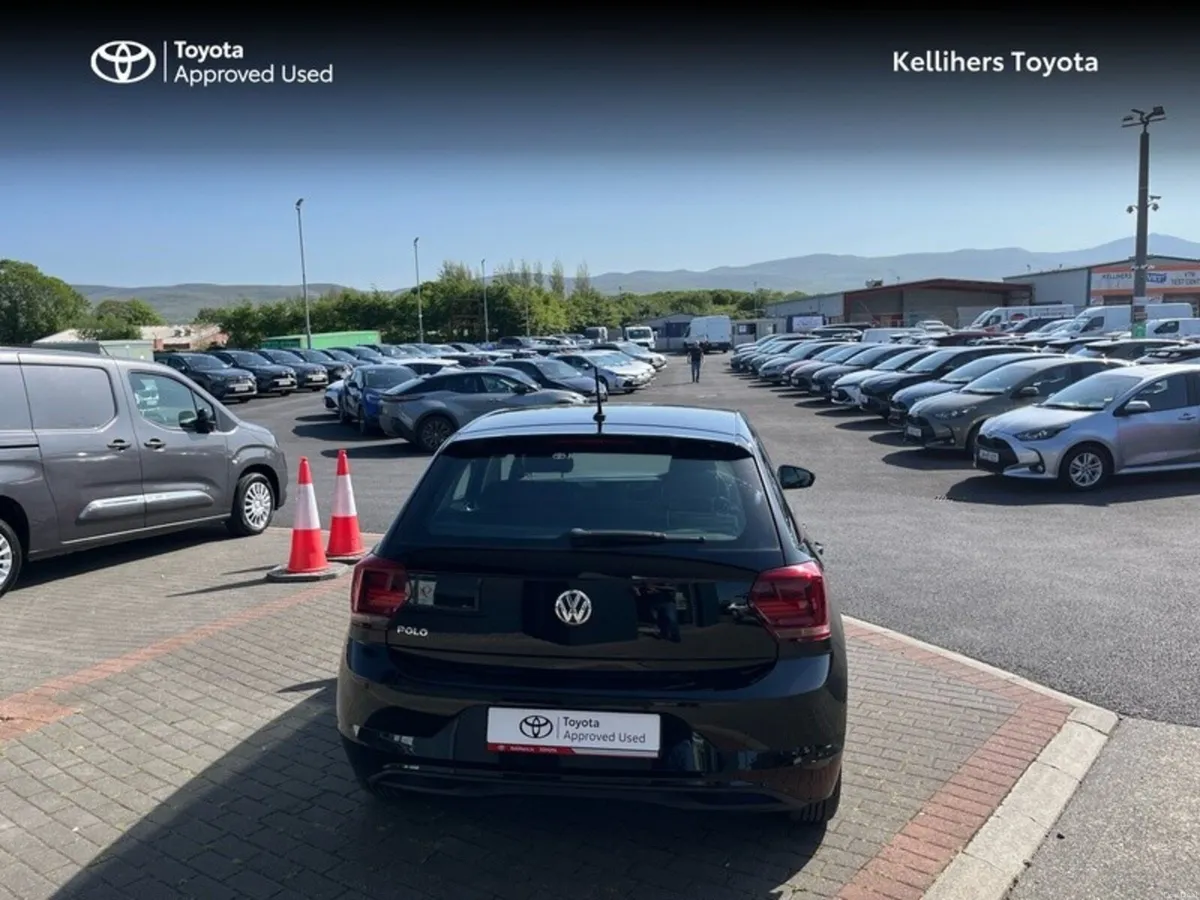 Volkswagen Polo TRENDLINE 1.0 MANUAL 5SPEED 65HP 5 - Image 4