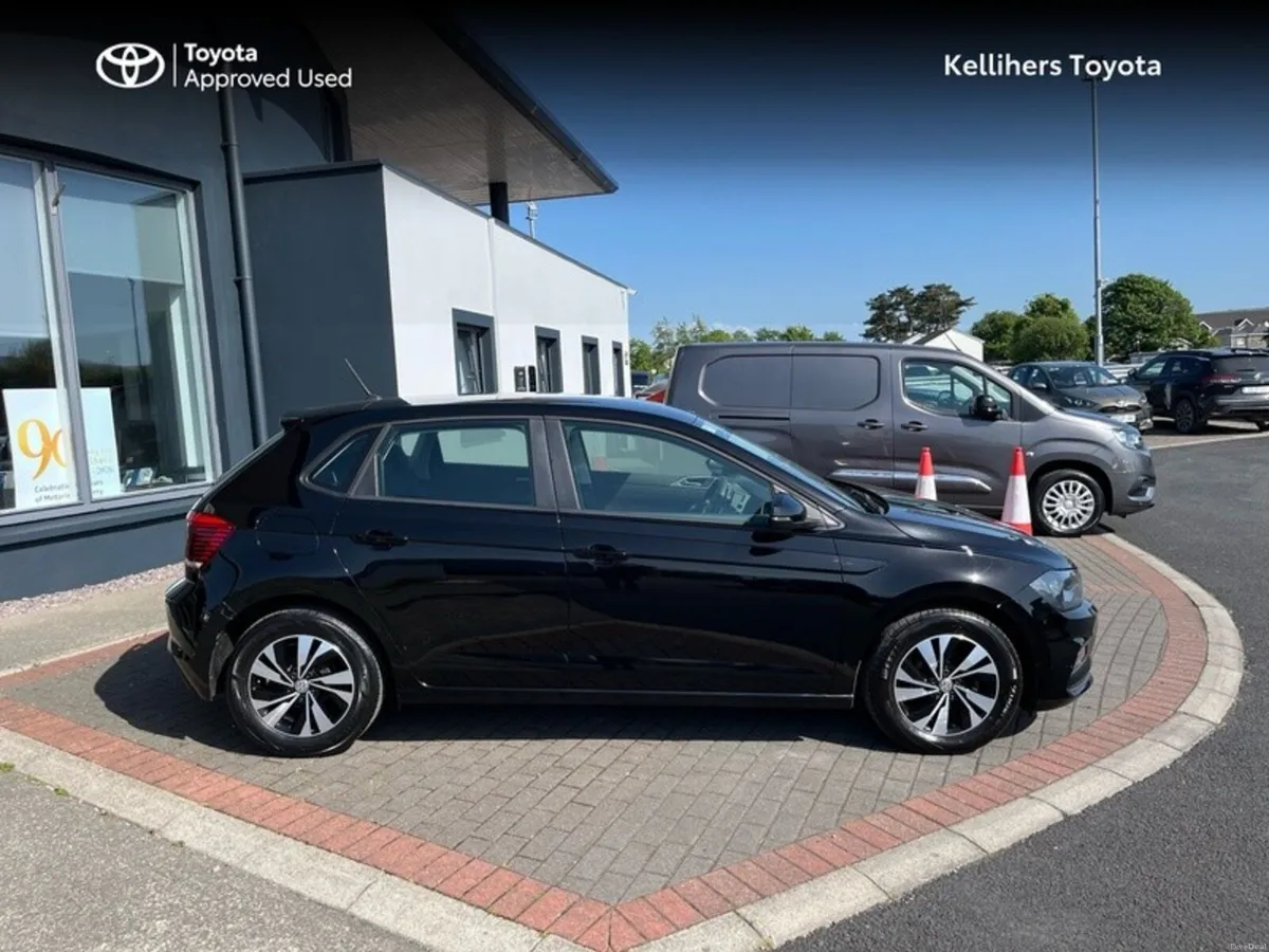 Volkswagen Polo TRENDLINE 1.0 MANUAL 5SPEED 65HP 5 - Image 3