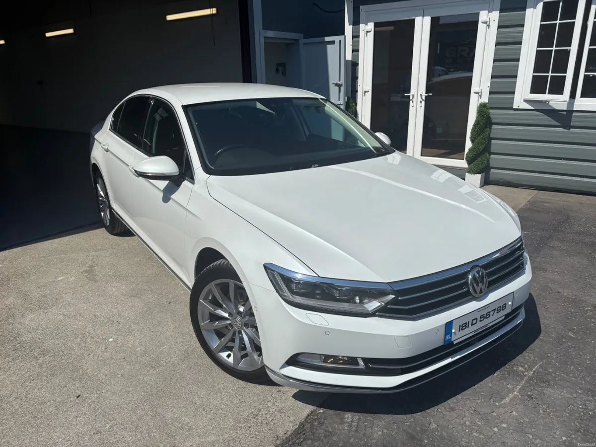2018 (181) Volkswagen Passat Highline | Low KM - Image 1