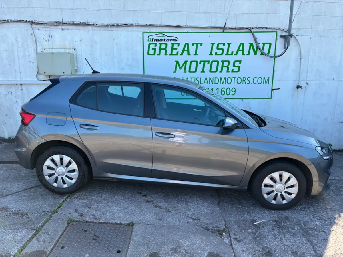 Skoda Fabia ACTIVE 1.0 MPI 65HP 5DR - Image 4
