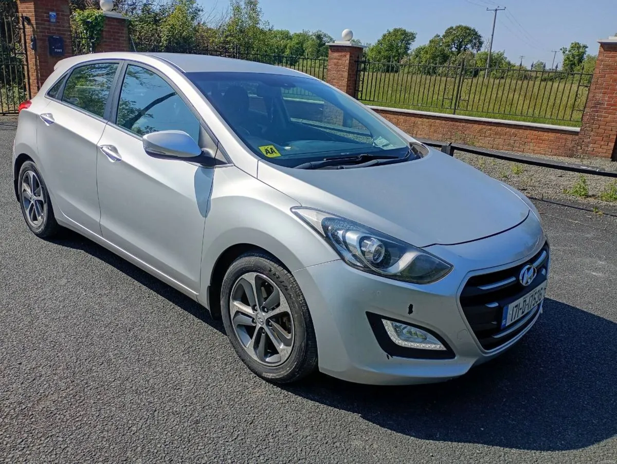 Hyundai i30 2017 Taxed & Tested - Image 2