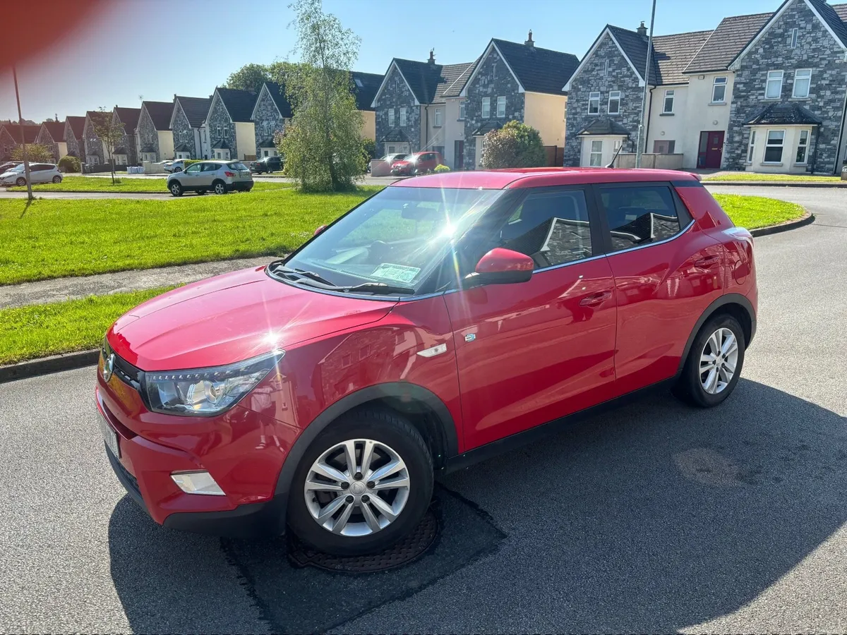 2018 SSANG YOUNG TIVOLI 4x2 ES CROSSOVER HIGH SPEC - Image 2