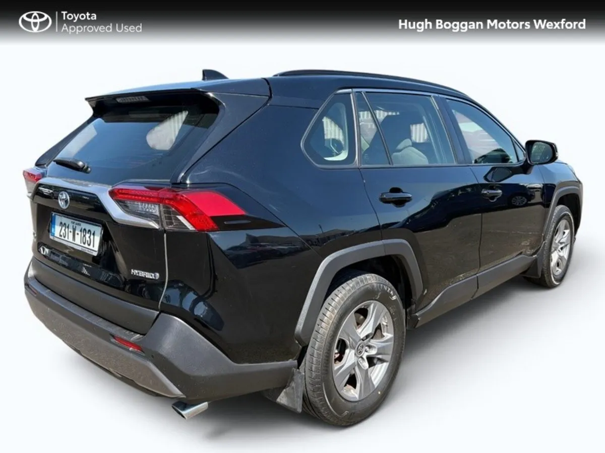 Toyota RAV4 Hybrid Luna - Image 2