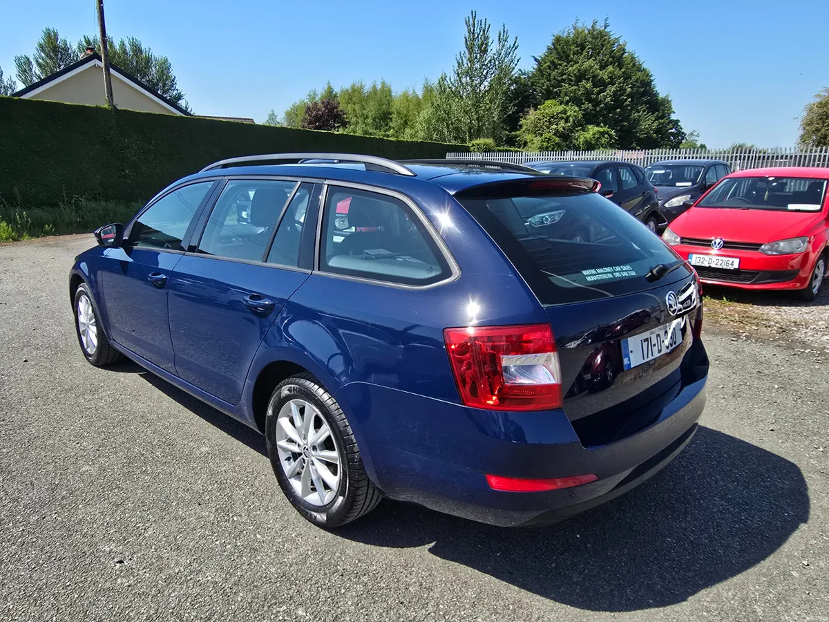 171 Skoda Octavia 1.0 Tsi 115hp Low Mileage Estate - Image 4