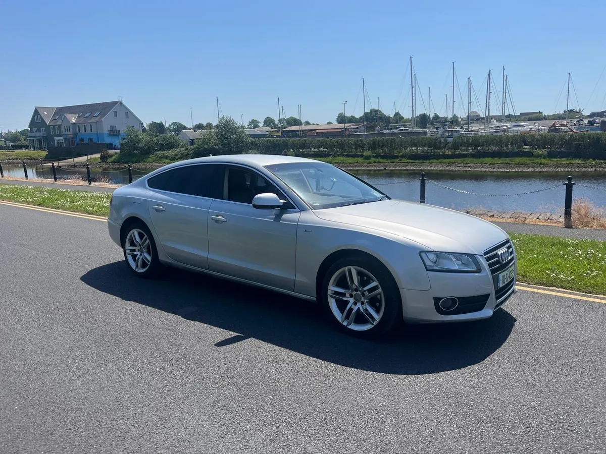 Audi A5 2010 - Image 1