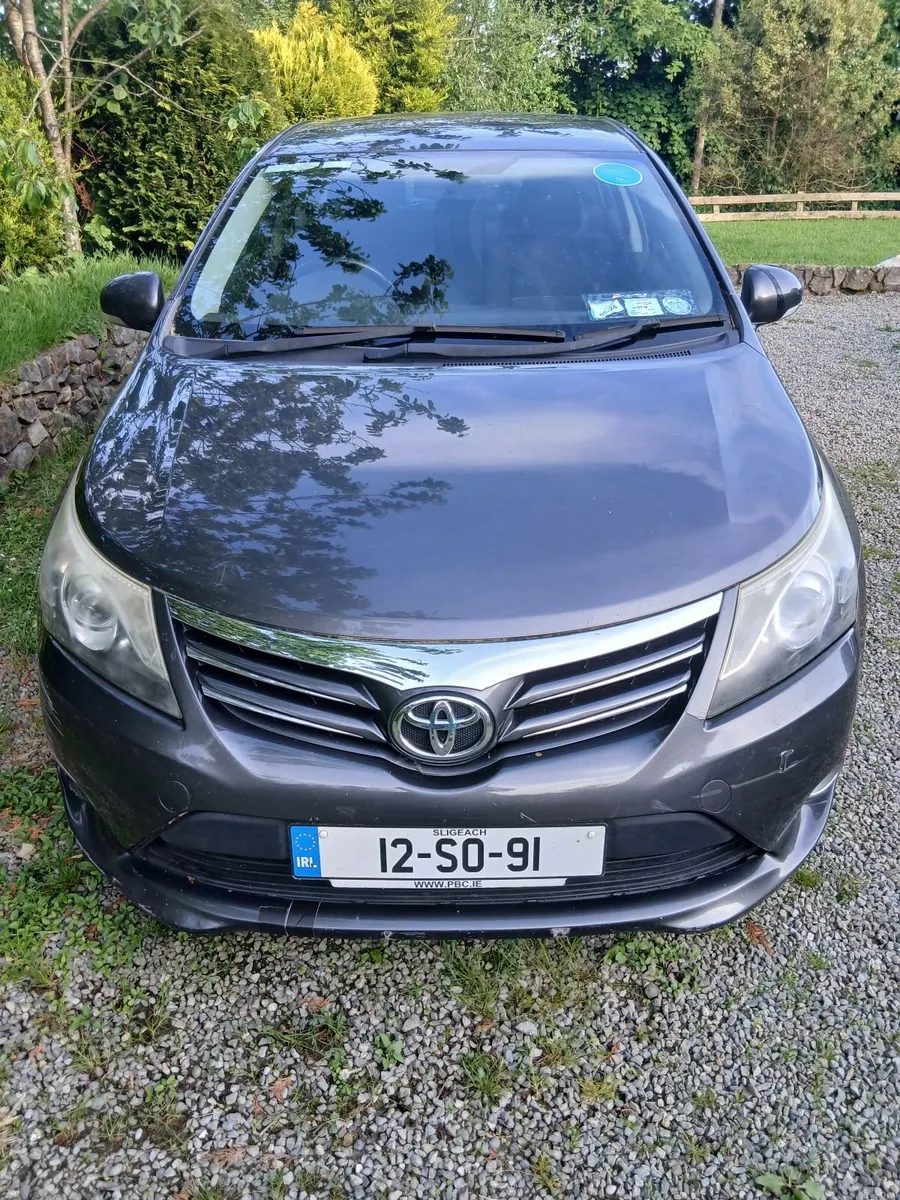 Toyota Avensis 2012 - Image 1