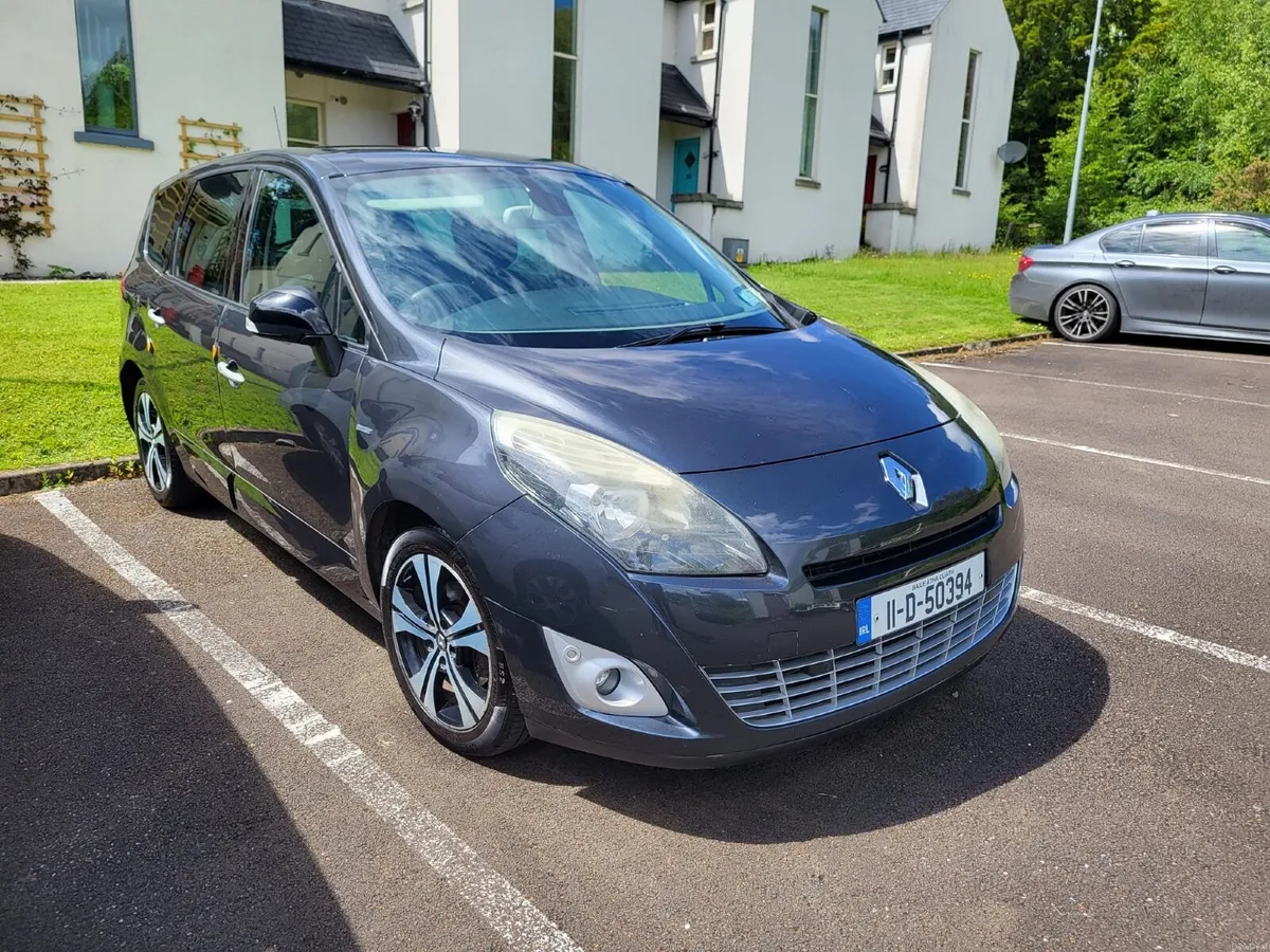 Renault Grand Scenic 2011 - Image 2