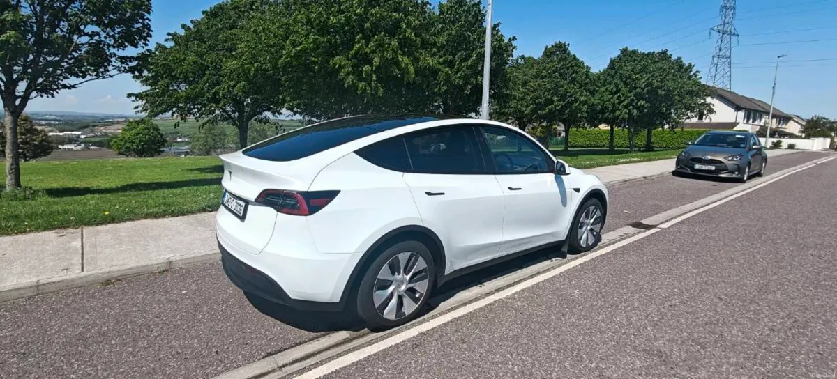Tesla Model Y Rear Wheel Drive - Image 3