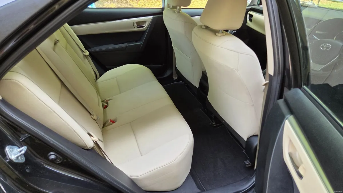142 Toyota Corolla 1.4 D4D Luna *NCT+Taxed* - Image 6
