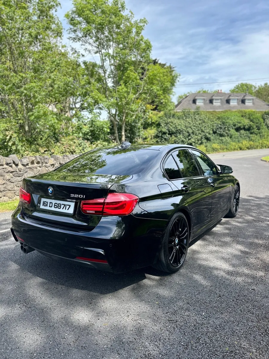 2016 BMW 320i M Sport Manual - Image 3