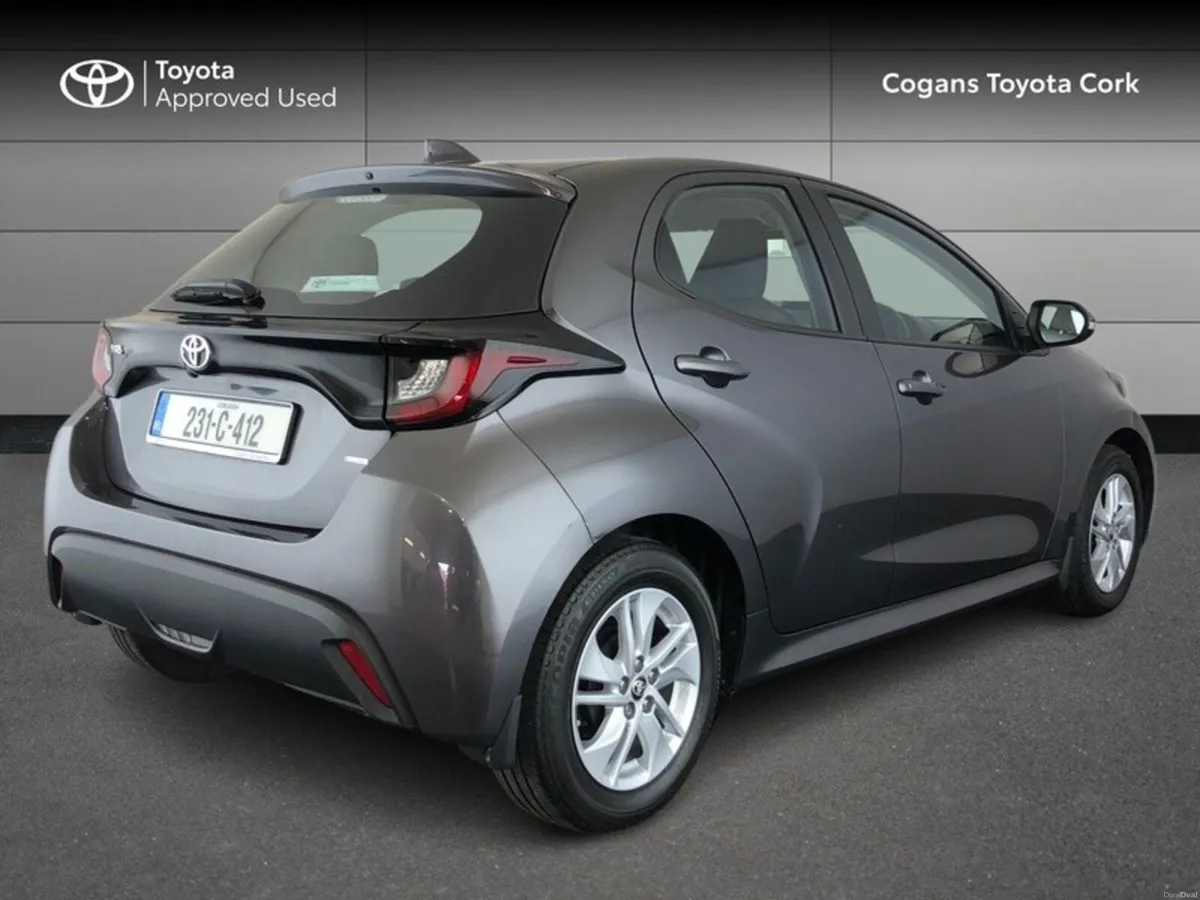 Toyota Yaris Luna - Image 2