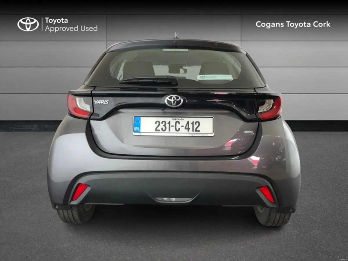 Toyota Yaris Luna - Image 4