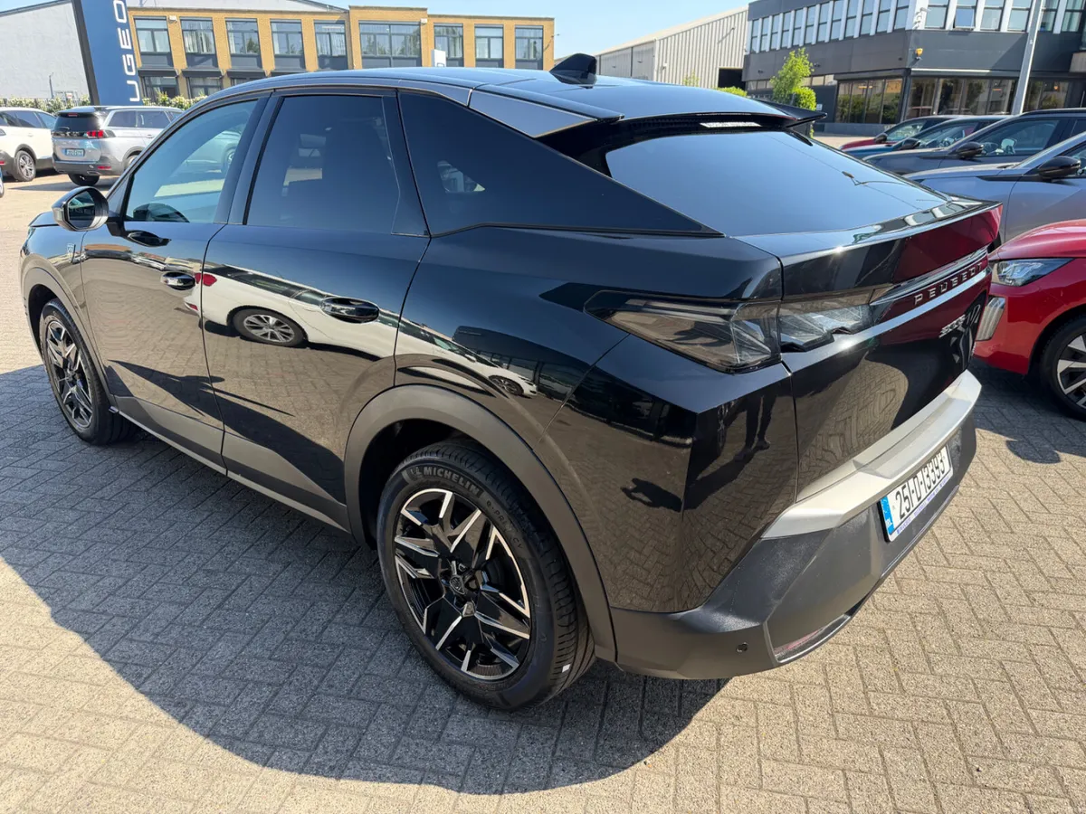2025 Peugeot 3008 GT hybrid - Image 6