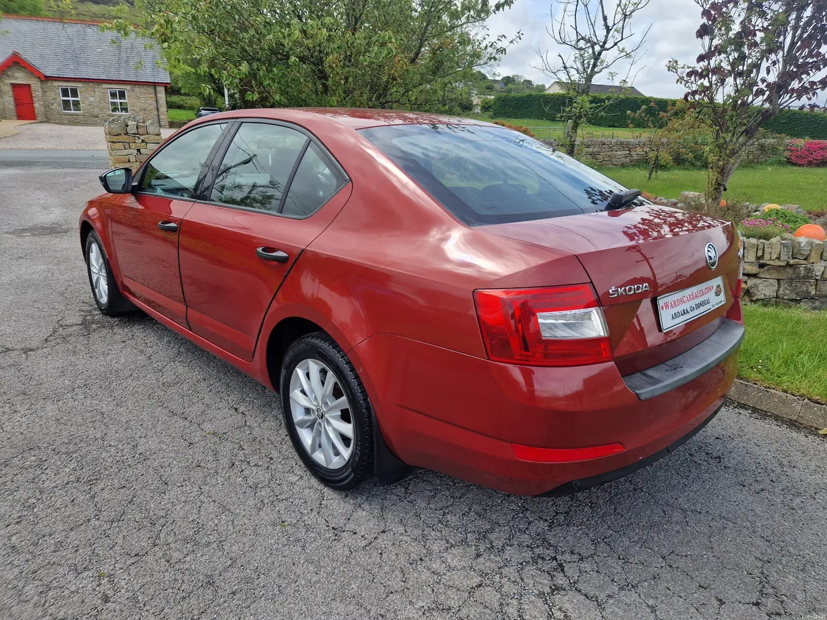 Skoda Octavia 2016 Automatic - Image 3