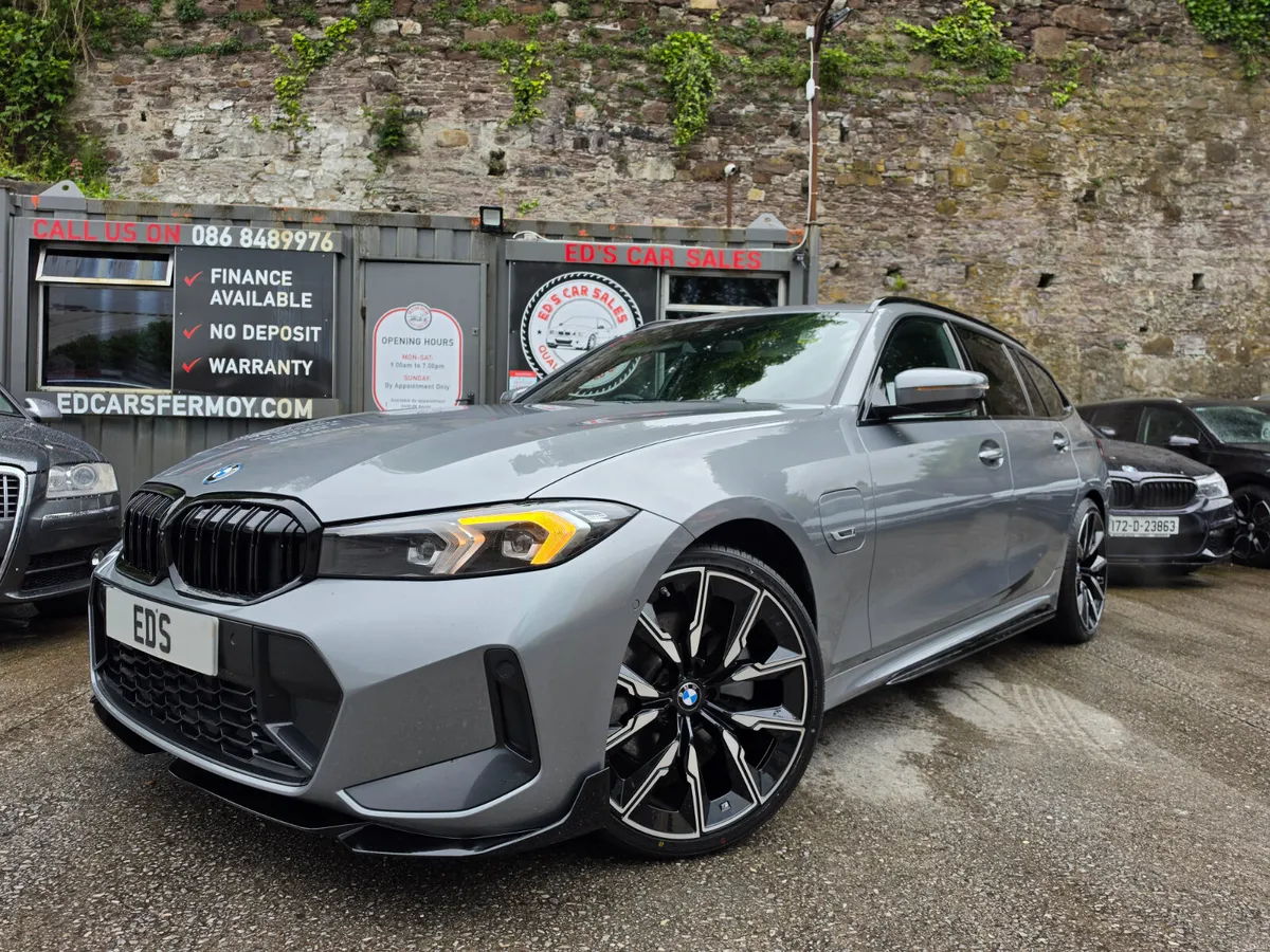 BMW 330E Touring Face Lift 2023 - Image 4