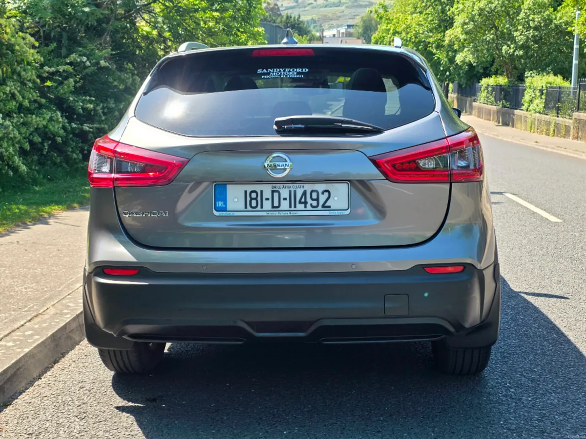Nissan Qashqai 1.2 SV SS 18 4DR - Image 4