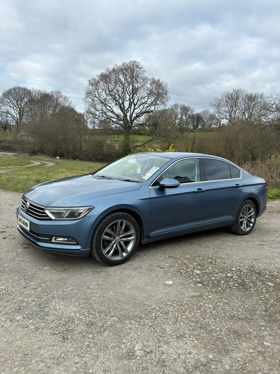 Volkswagen Passat 2016 - Image 1