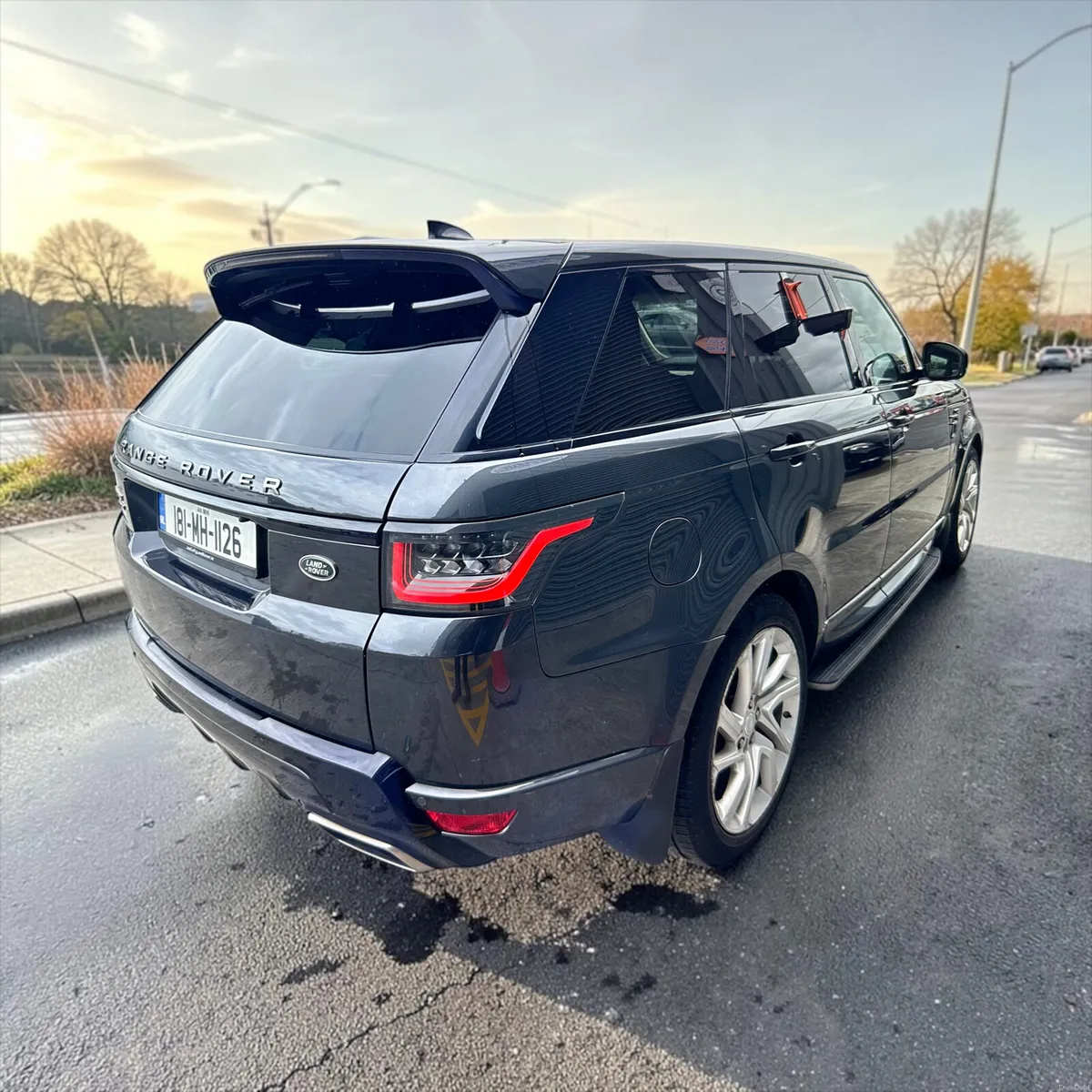 2018  Range Rover Sport HSE Dynamic - Image 3