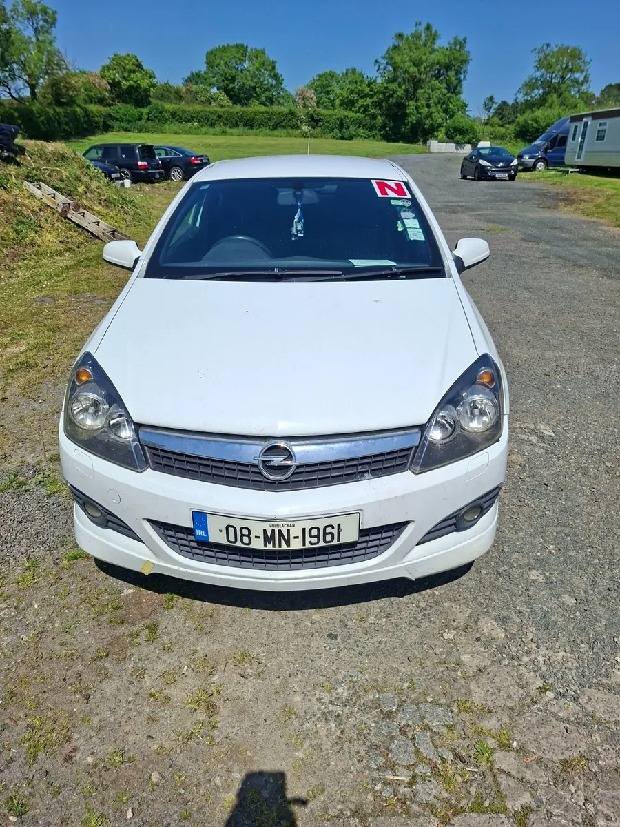 Opel Astra 2008 - Image 2