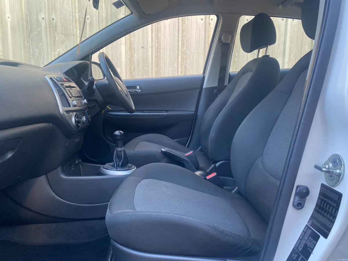 Hyundai i20 2012///VERY LOW MILEAGE//// - Image 4