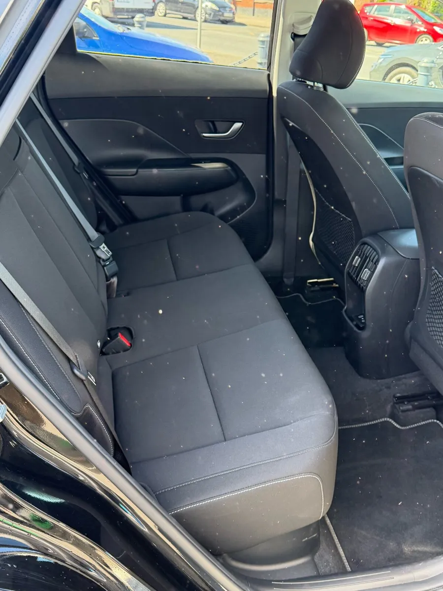 Hyundai KONA 2023 Hybrid Automatic Low Mileage - Image 3