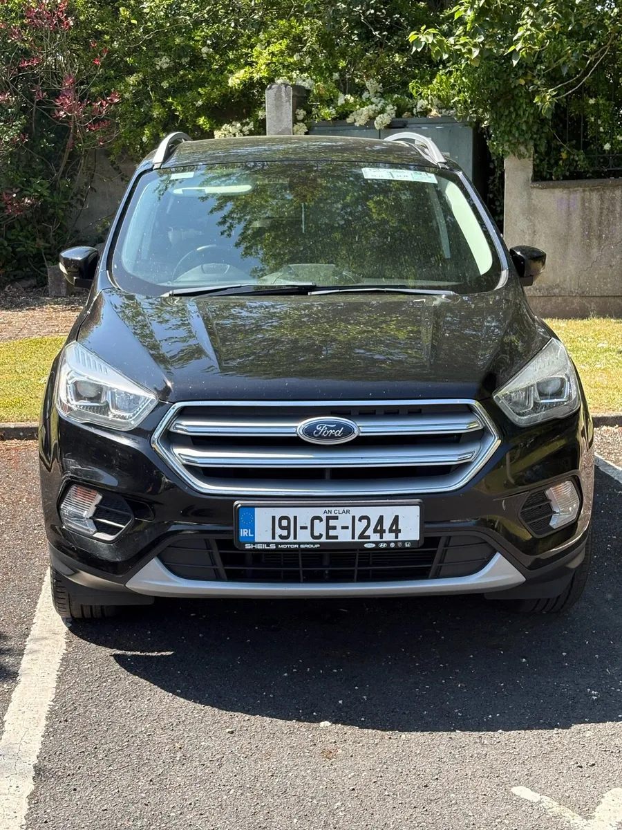 Car SUV - Image 1