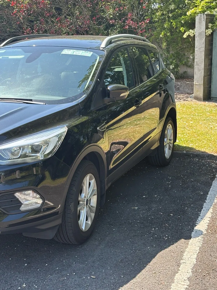 Car SUV - Image 3
