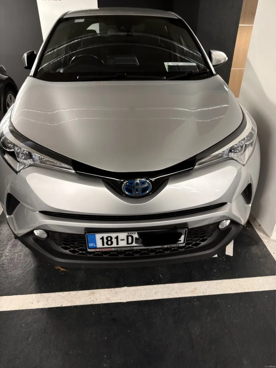 Toyota CHR 2018 Petrol hybrid - Image 2