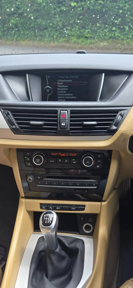 BMW X1 2015 - Full Service History, NCT & tax! - Image 4