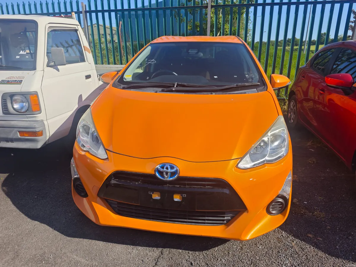 Toyota Aqua Automatic Petrol Hybrid - Image 2