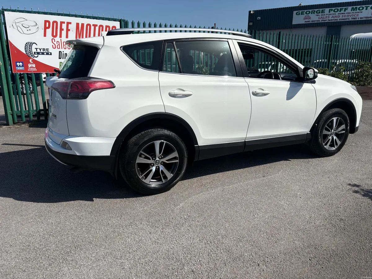 Toyota RAV4 2016 - Image 3