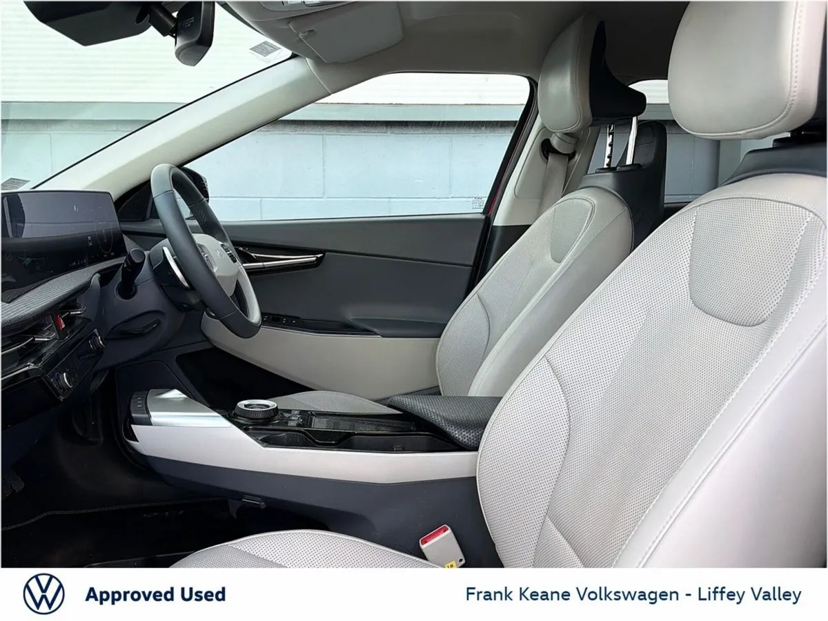 Kia EV6 EARTH LONG RANGE 77KWH *FULL LEATHER* *REA - Image 4
