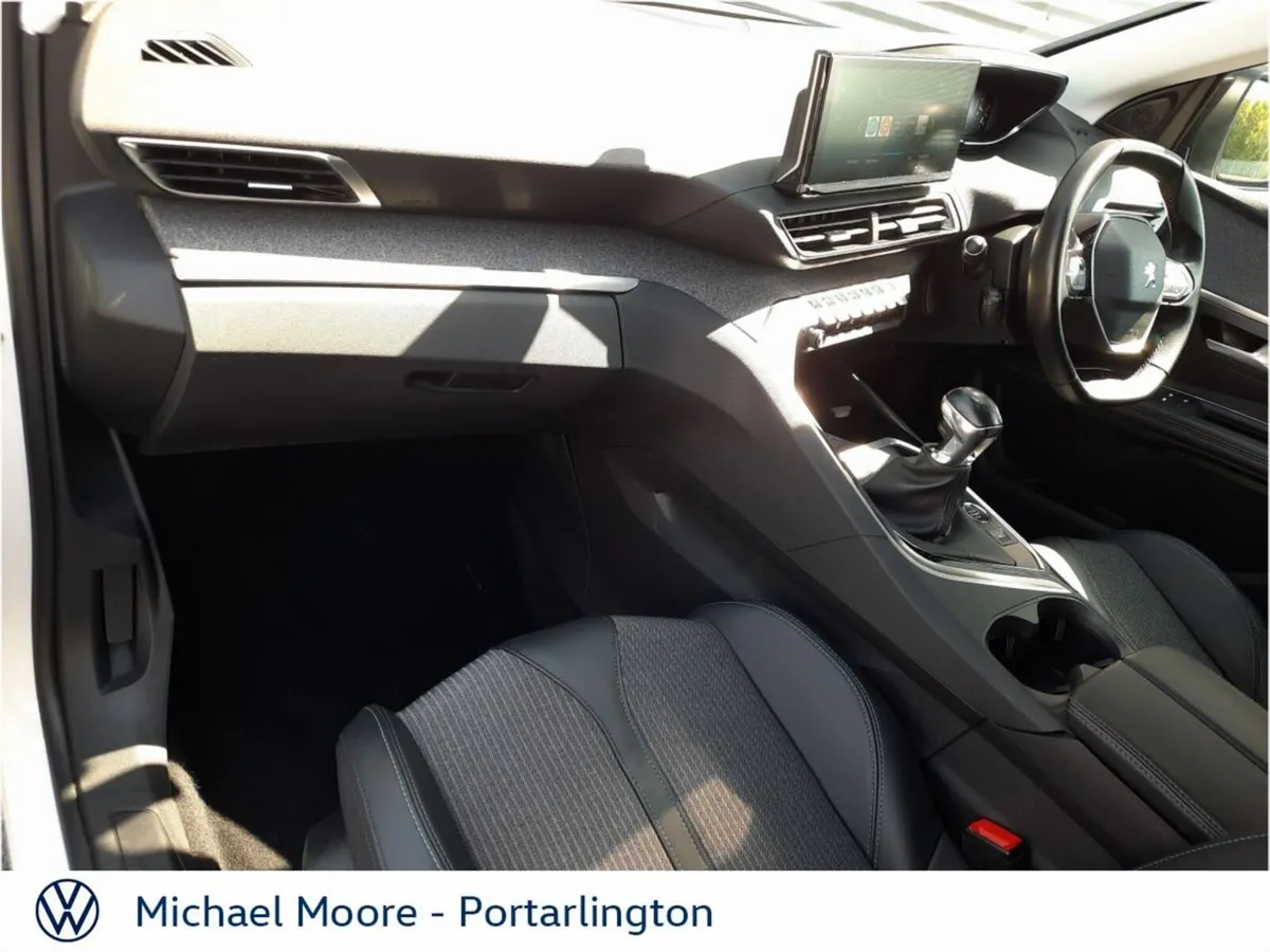 Peugeot 3008 1.5 BlueHDi 130bhp Allure - Image 4
