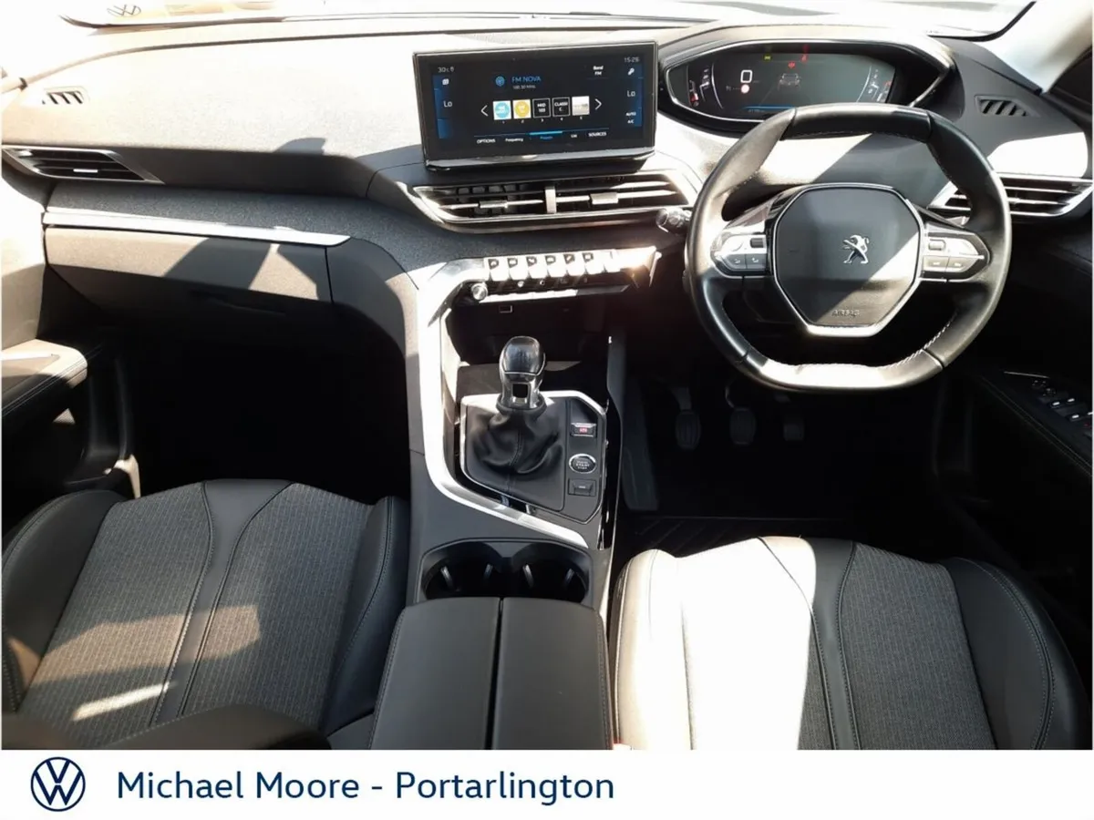 Peugeot 3008 1.5 BlueHDi 130bhp Allure - Image 2