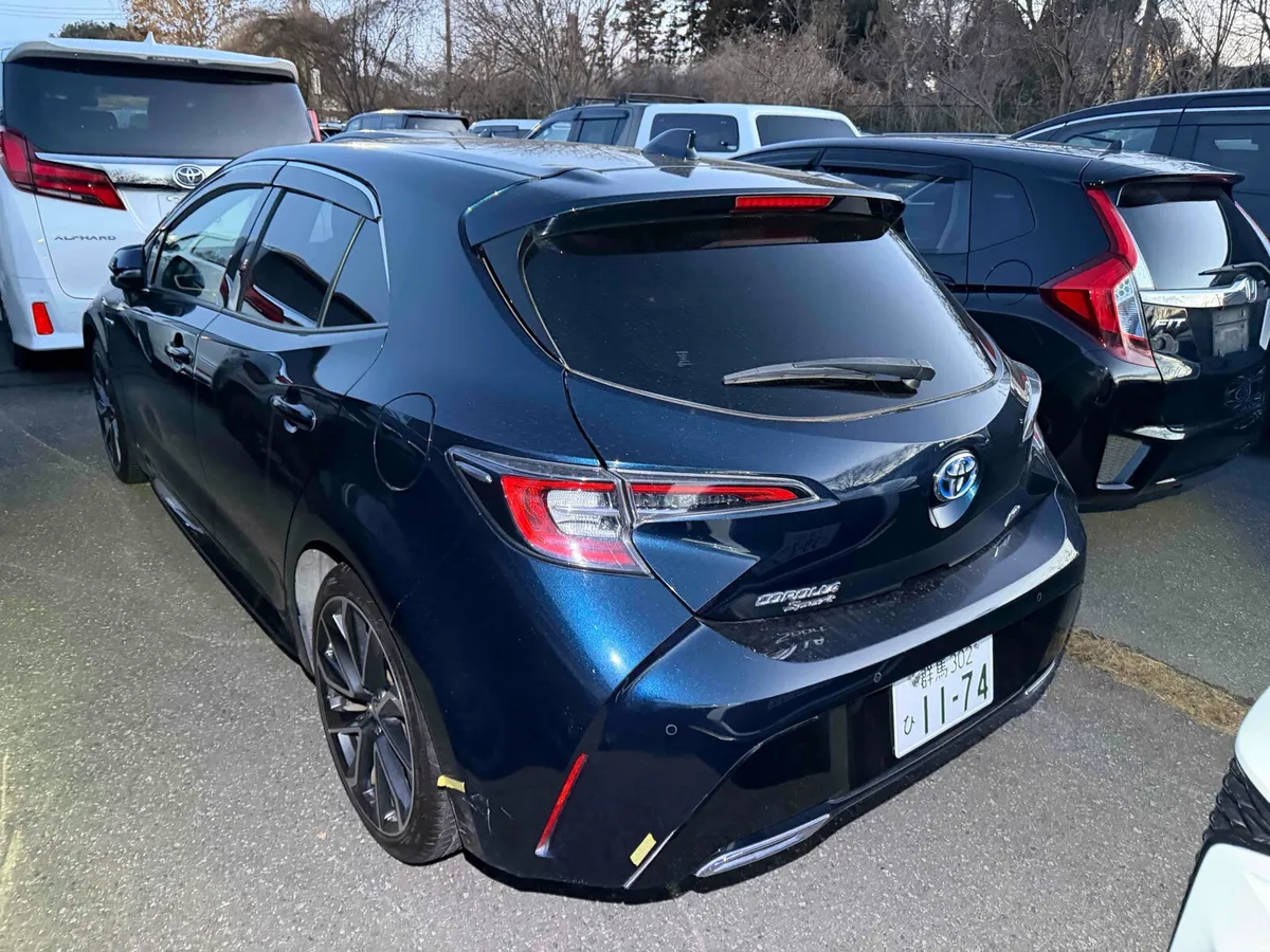 TOYOTA COROLLA GZ SPORT 1.8 HYBRID AUTO 2019 - Image 2