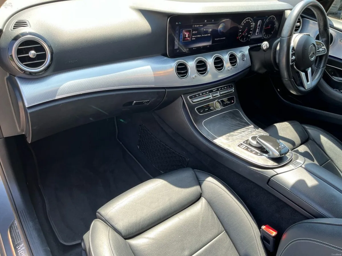 Mercedes-Benz E-Class E 220D Avantgarde Line Saloo - Image 6