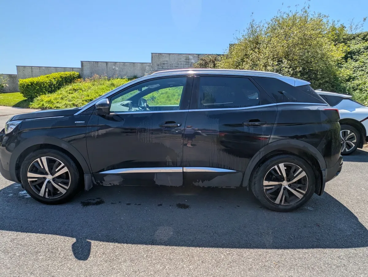 Peugeot 3008 2018 - Image 2