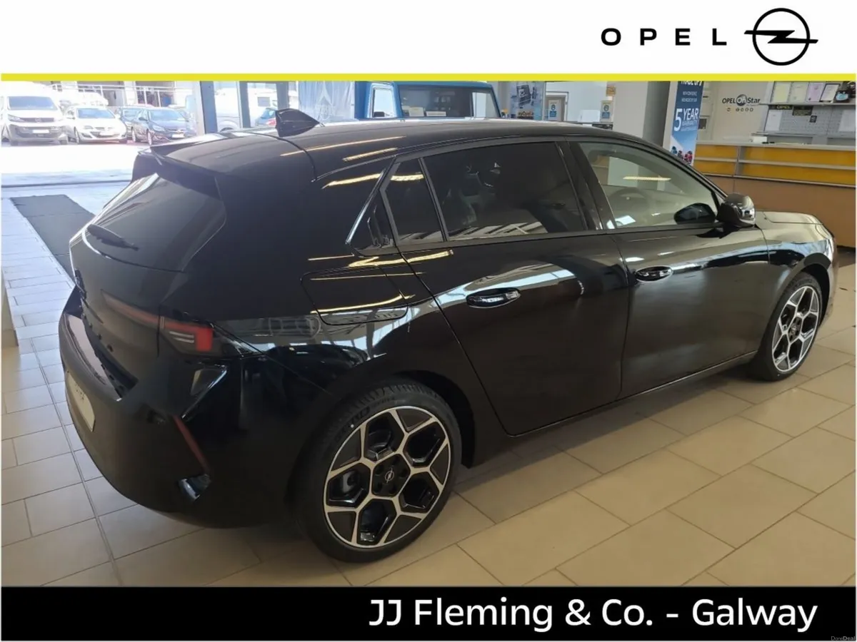 Opel Astra GS 1.5 Diesel Automatic - Image 4