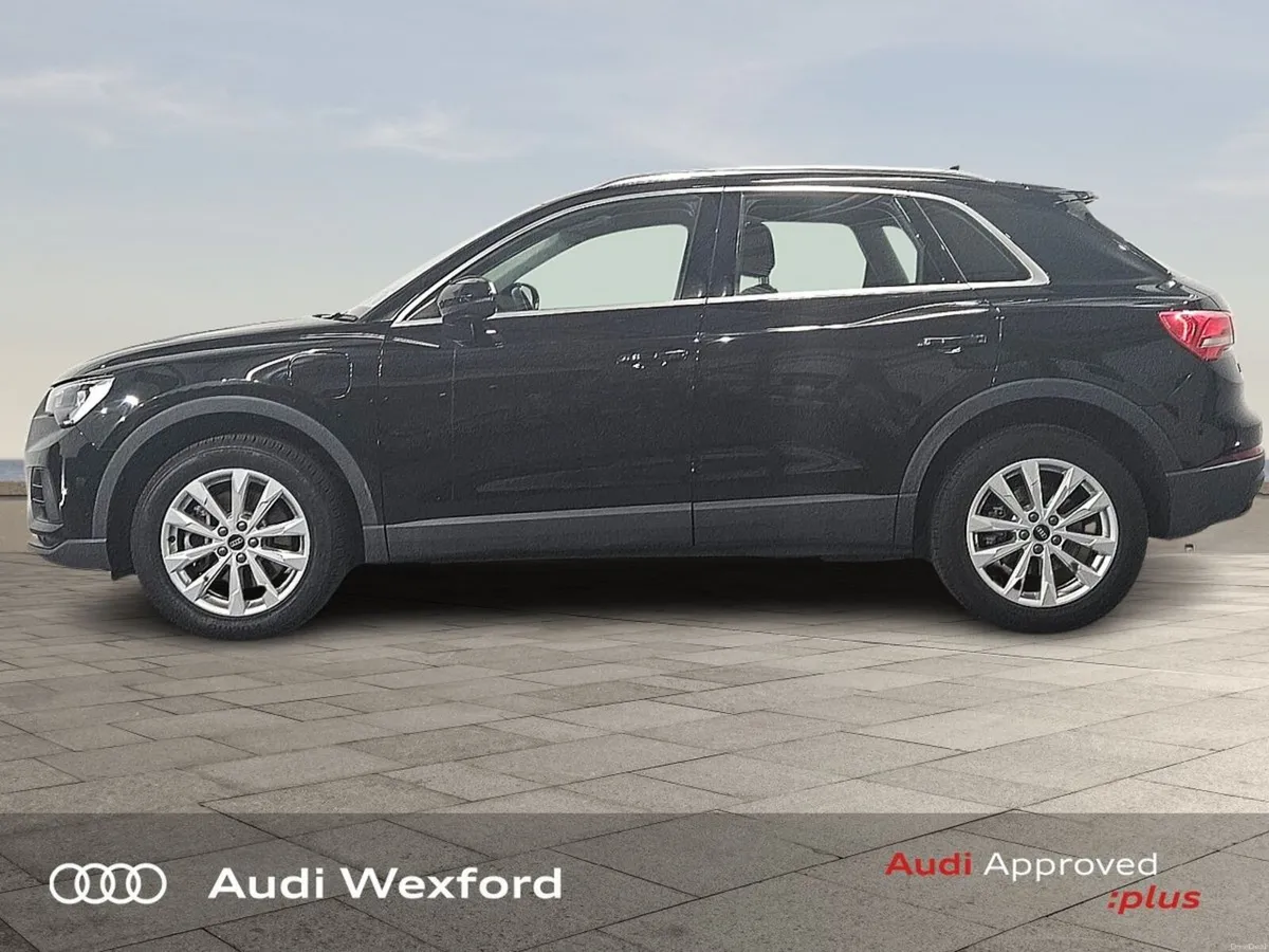 Audi Q3 45 TFSI E S Tronic SE 245HP  €61p/w - Image 4