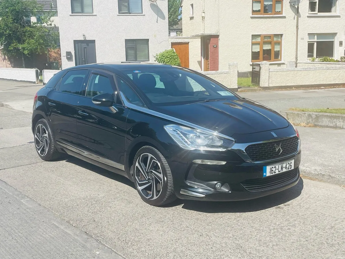 DS 5 Auto - Image 1