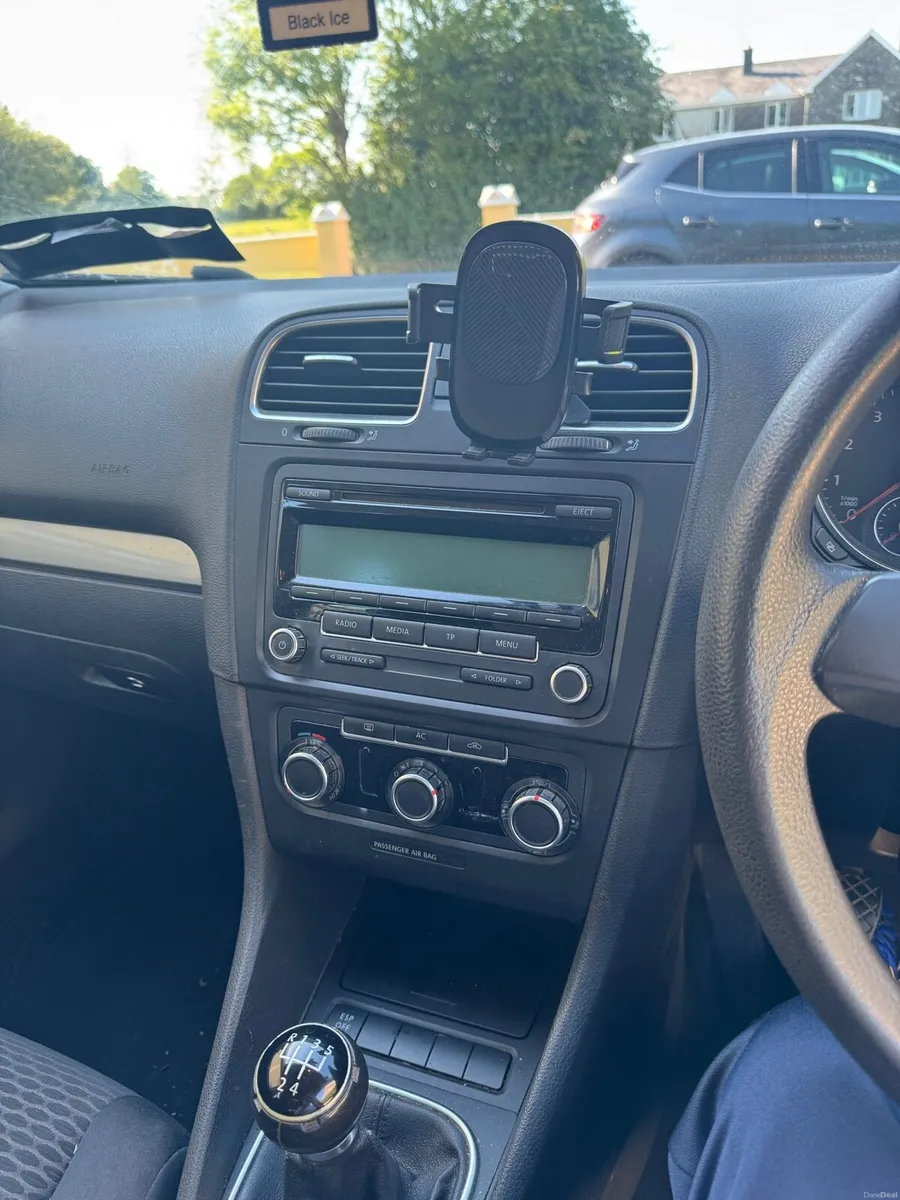 Car - Image 4