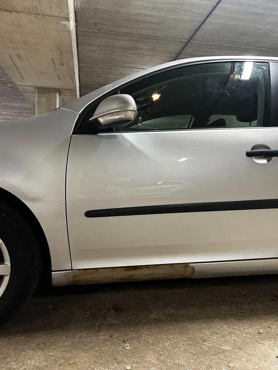Volkswagen Golf '05 - Very Low Mileage - Image 4