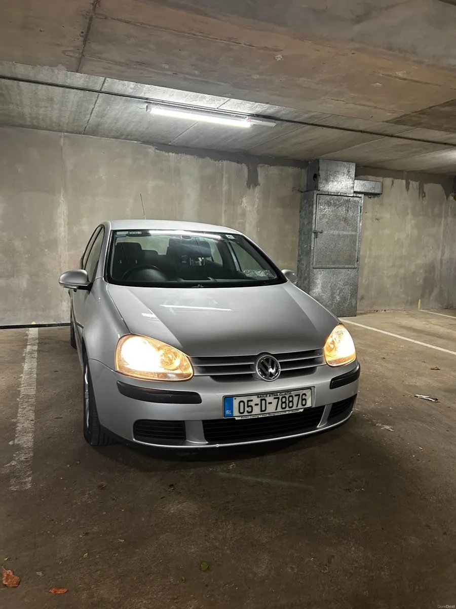 Volkswagen Golf '05 - Very Low Mileage - Image 1