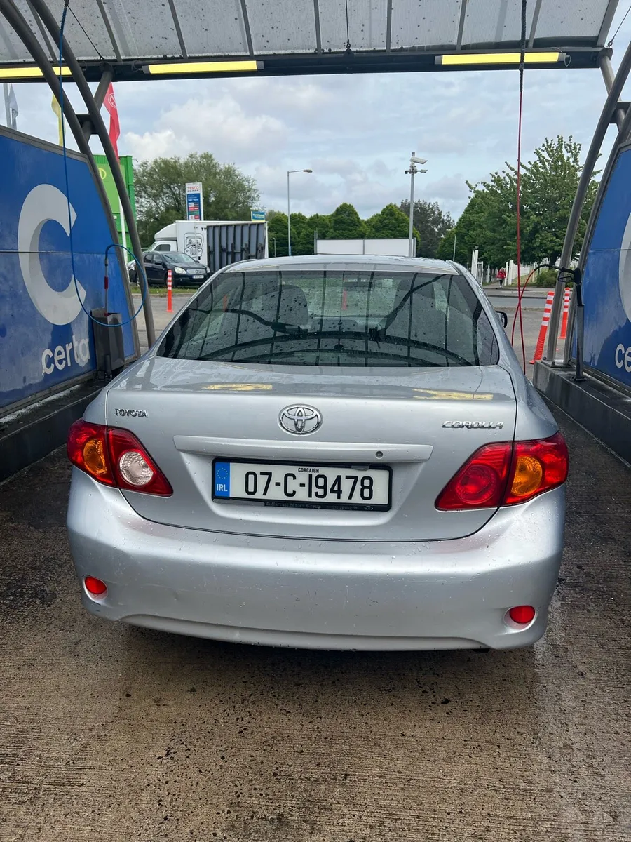 Car - Image 2