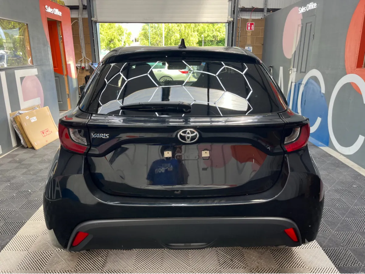 Toyota Yaris 2021 TOYOTA YARIS X 1.0 AUTOMATIC / R - Image 3