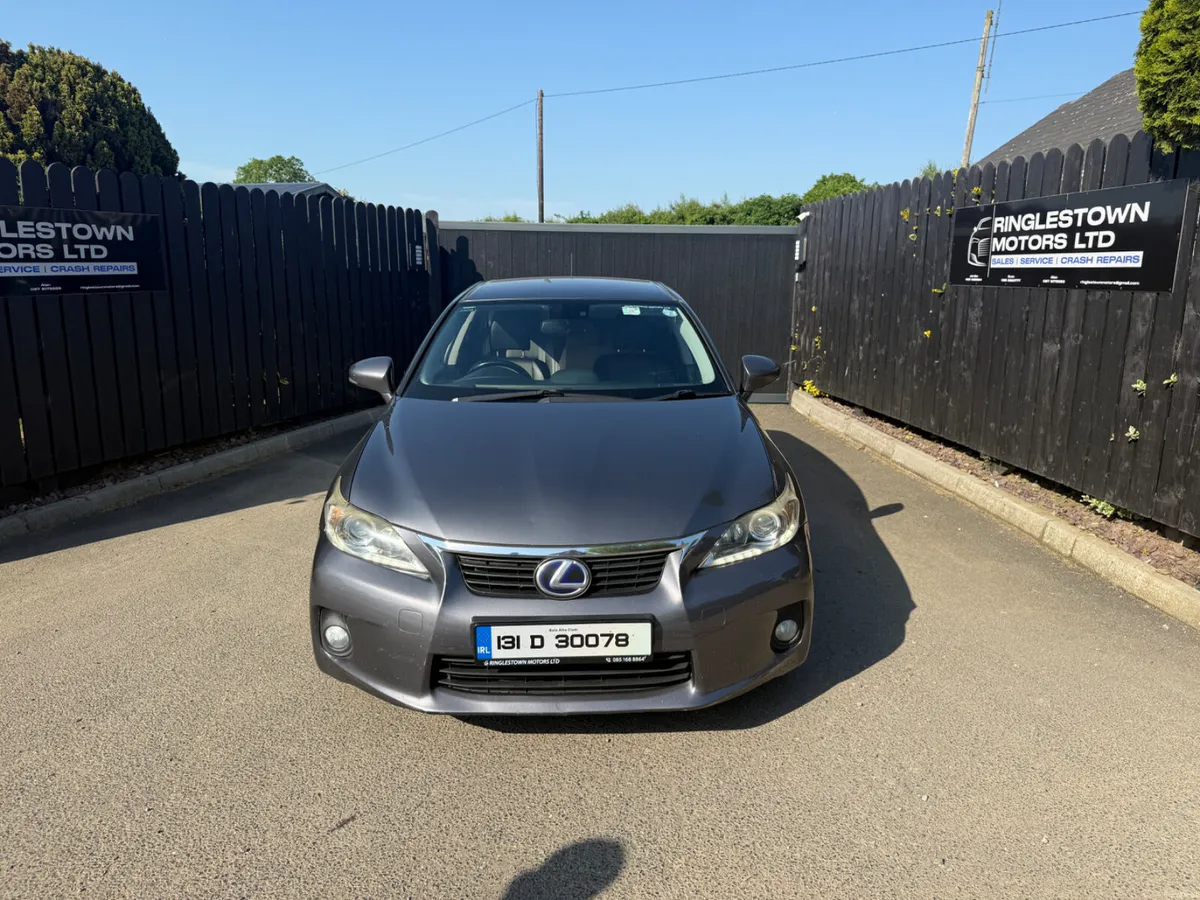 Lexus CT 2013 - Image 2