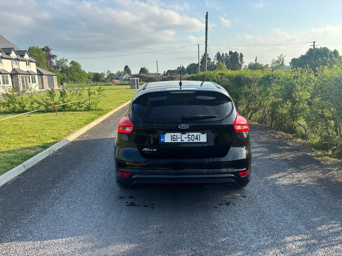 Ford Focus 1.5L TDCI Zetec Automatic - Image 3