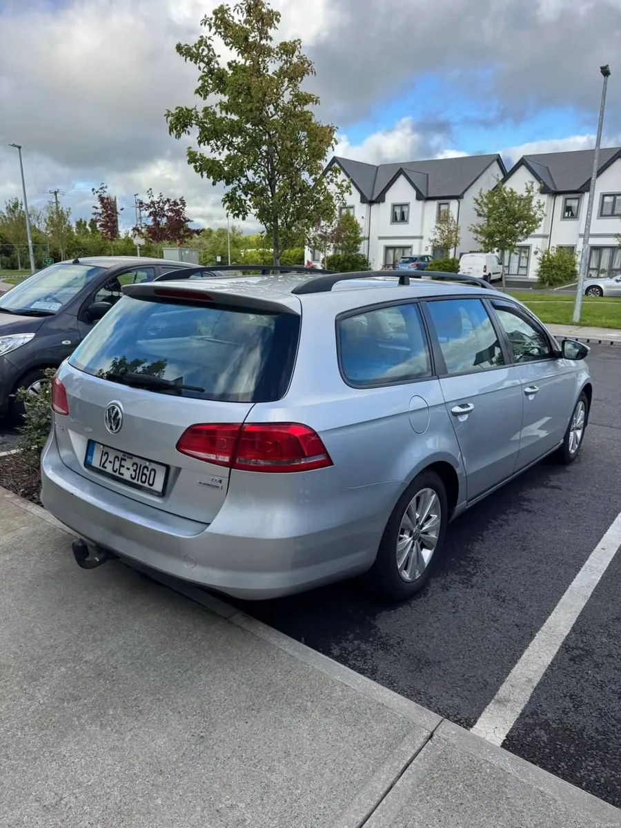 Volkswagen Passat 2012 - Image 3