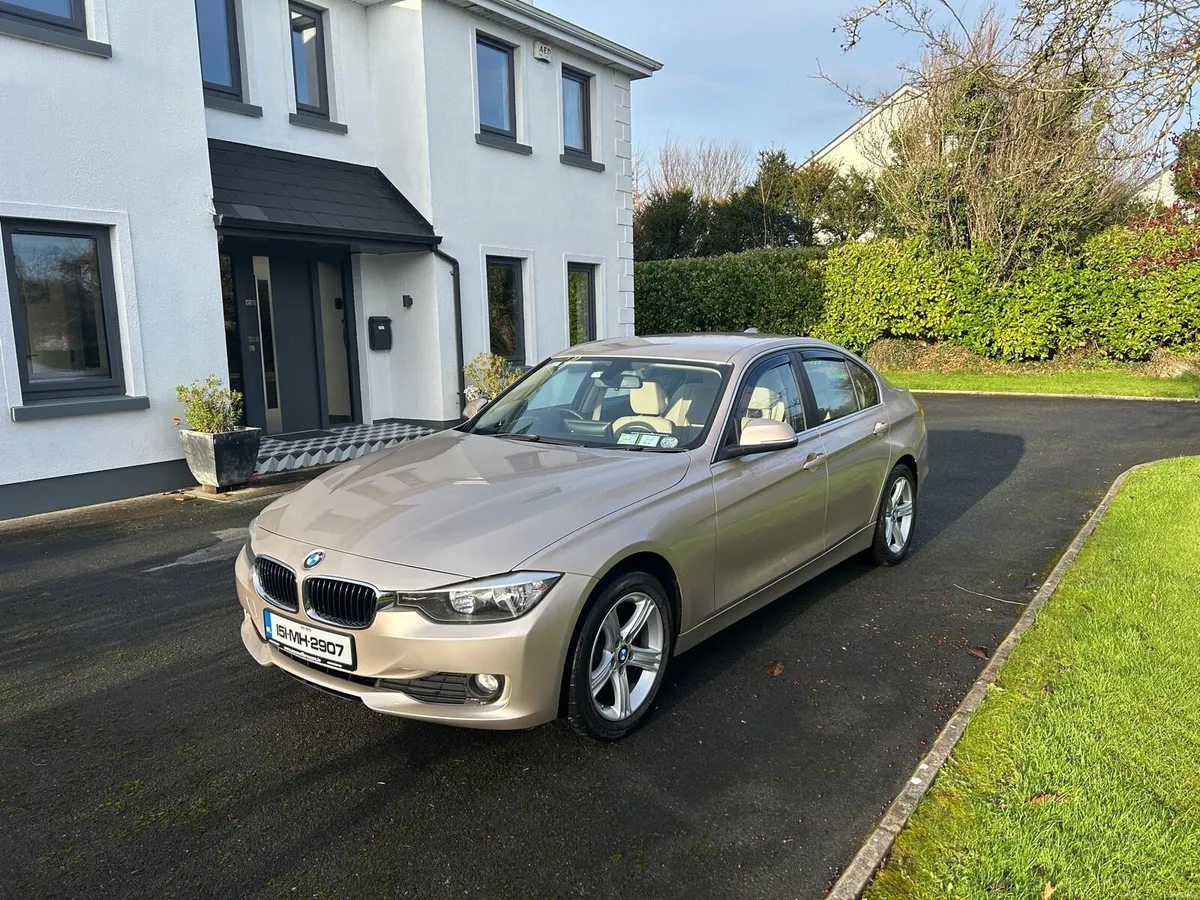 2015 BMW 3 Series 318d Saloon - Image 4
