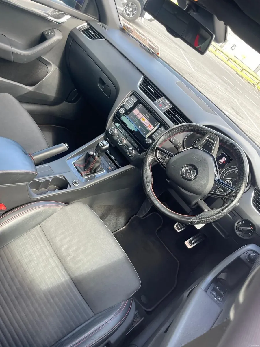 Skoda Octavia Vrs Estate 2016 - Image 2